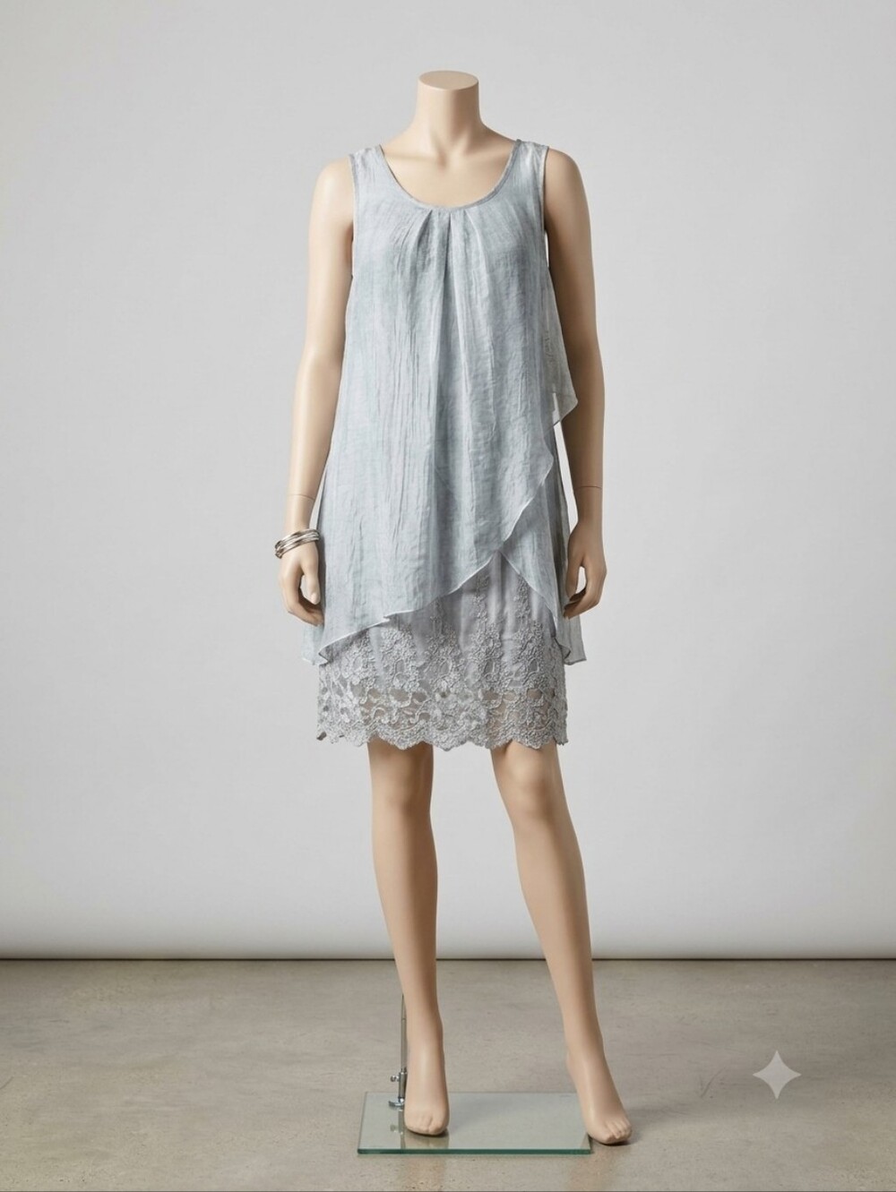 Simply Couture Sleeveless Lace-Trim Layered Shift Dress, Light Gray, Size Medium